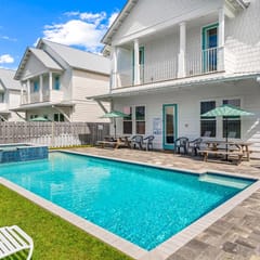 Ellis Retreat | Pool, Game Room & Golf Cart