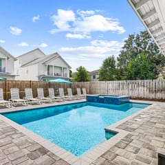 Cobian Breeze | Spa, Game Room & Golf Cart