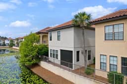 Venetian Boardwalk | LSV, Canal & Pool