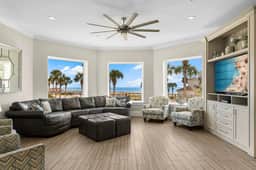 Seastar Palazzo | Across From Beach & Elevator