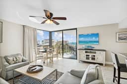 Mainsail Breeze | Gulf Views & Beach Service