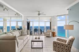 Jade East 1640 | Pool, Gym, Spa & Pickleball