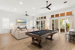 Hilltop Palace | Elevator, Pool, Spa & Golf Cart