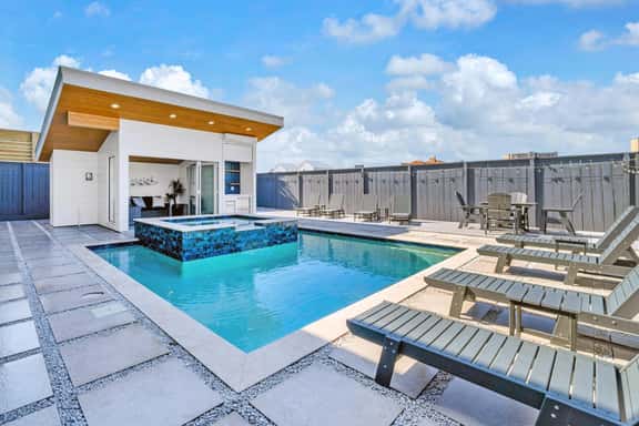 Agave La Vie | Private Beach, Pool, and Elevator - Image 1