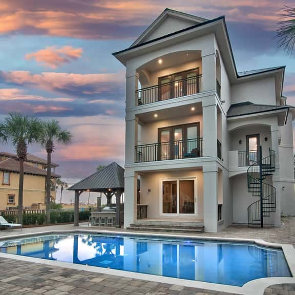 Seastar Palazzo | Across From Beach & Elevator - Image 1