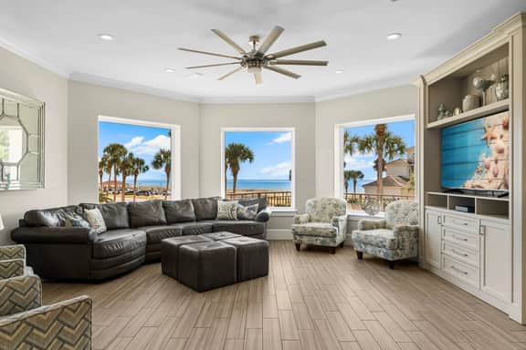 Seastar Palazzo | Across From Beach & Elevator