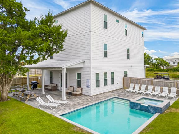 High TIde Palace | Game Room, Spa, Golf Cart