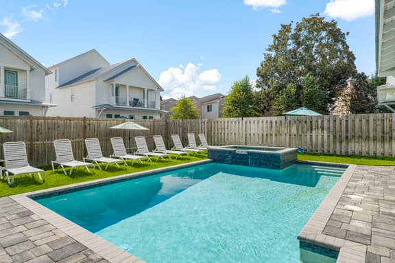 Cobian Breeze | Spa, Game Room & Golf Cart